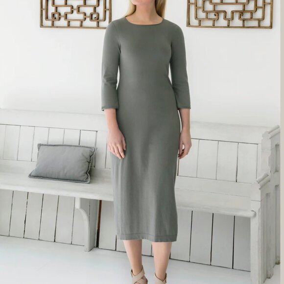 Carina Hildebrandt Lightweight Motcomb Dress in Light Olive 3 - Picture 1 of 11